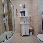 Wczasy Royal * 亚斯塔尔尼亚