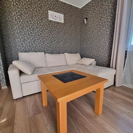 Wczasy Royal * ヤスタルニャ