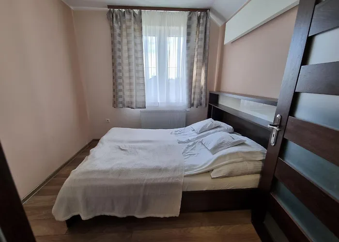 Wczasy Royal شقة *